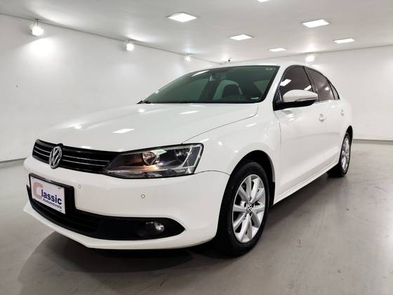 VOLKSWAGEN JETTA 2.0 COMFORTLINE FLEX 4P TIPTRONIC